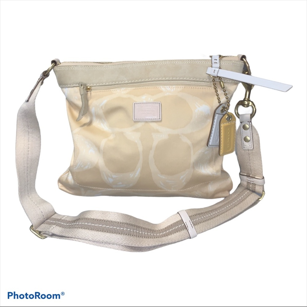 Coach Poppy Signature C Purse